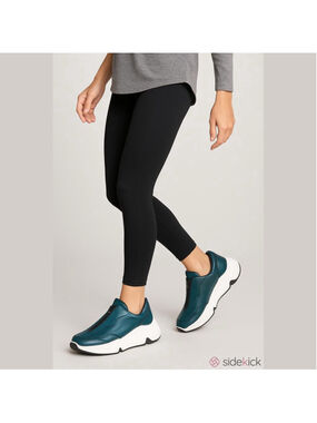 NIB Ecco Chunky Sneaker Zip Iridescent Sea Tangle Green Leather Size 39 US 8.5